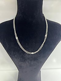 Taş detaylı çelik zincir kolye