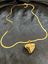 Kalp Model Gold Çelik Kolye