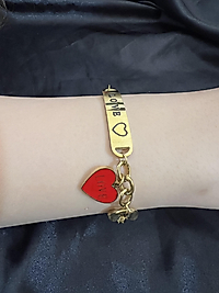 Love yazılı kırmızı kalpl model gold çelik bileklik