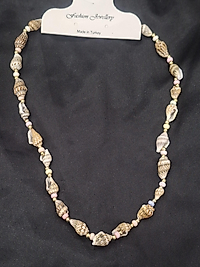 Deniz kabuğu model yaz kolyesi