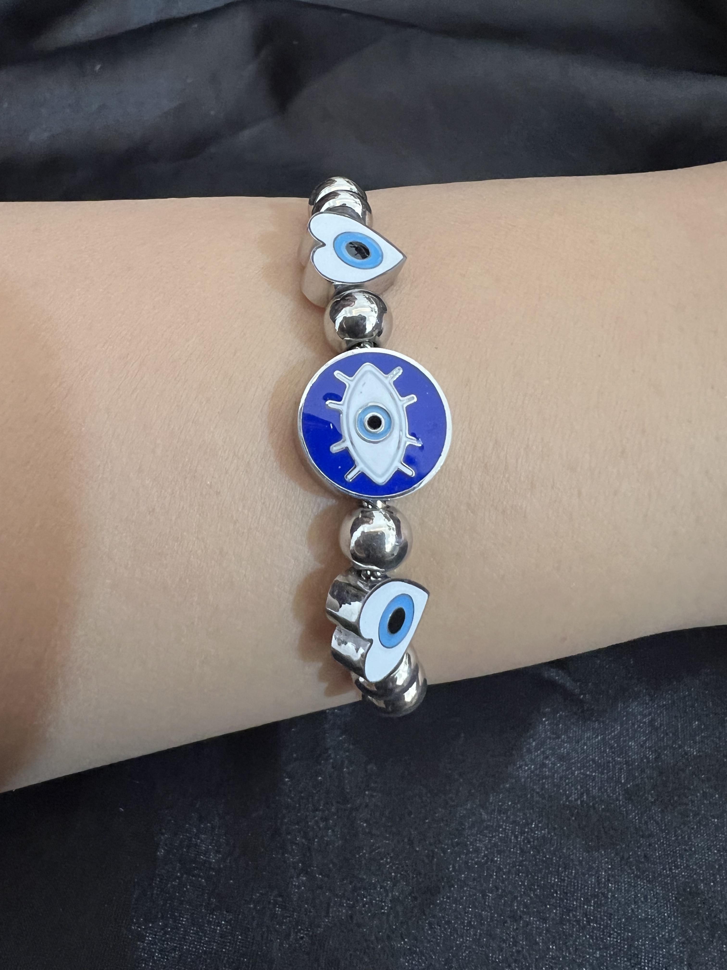 Göz detay nazarlı kalp model gümüş renk çelik bileklik