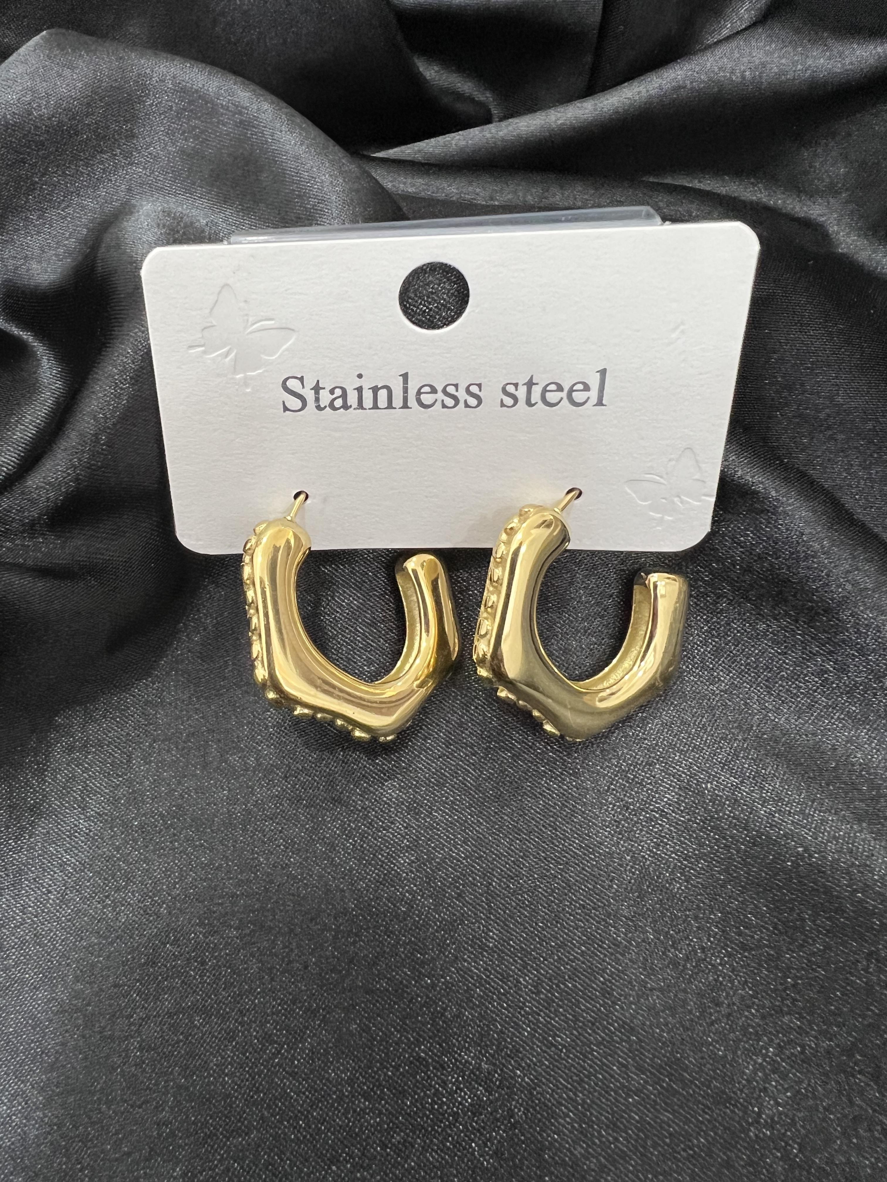 Halka model gold renk çelik küpe