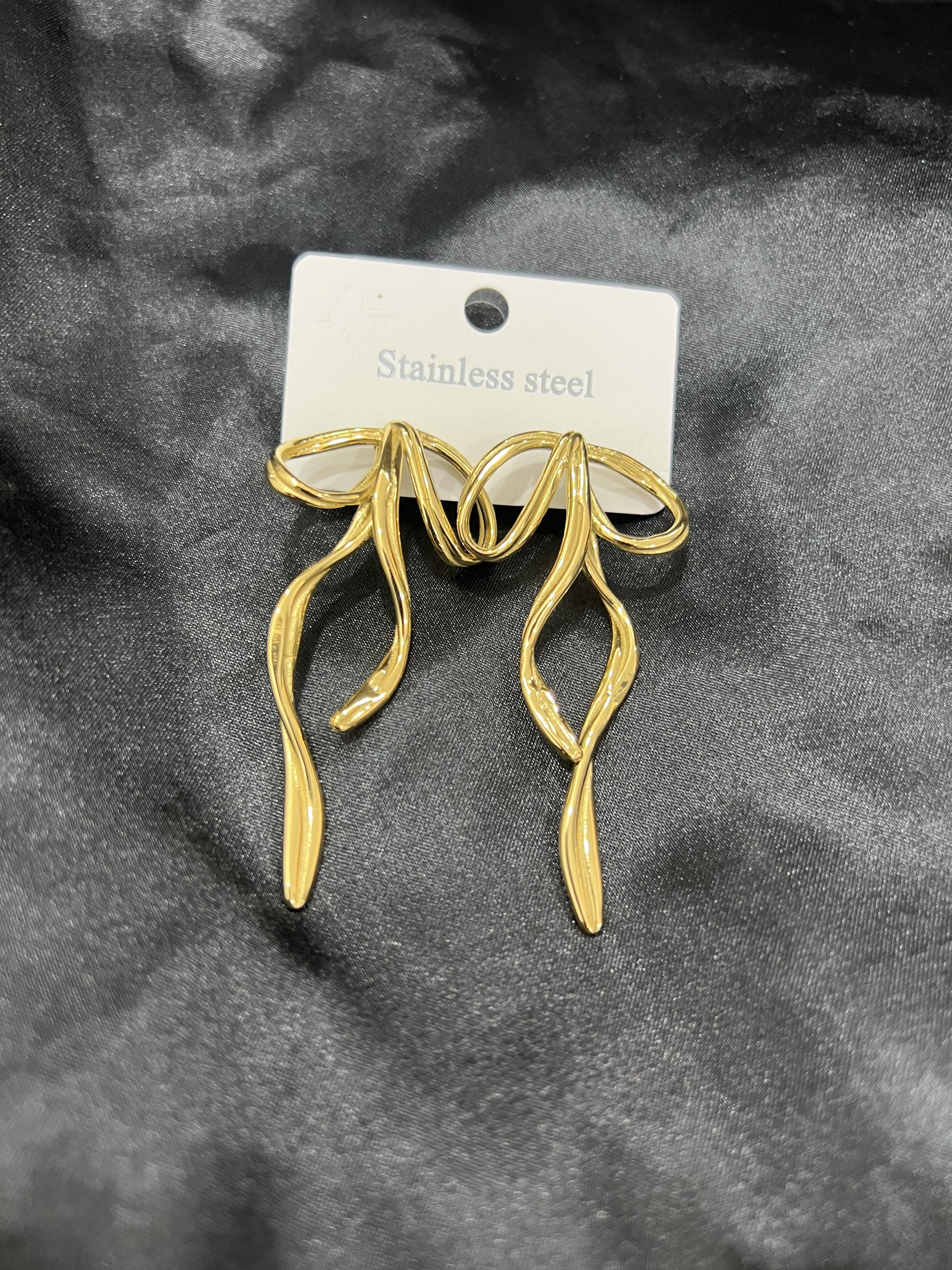 Kurdele model gold çelik küpe