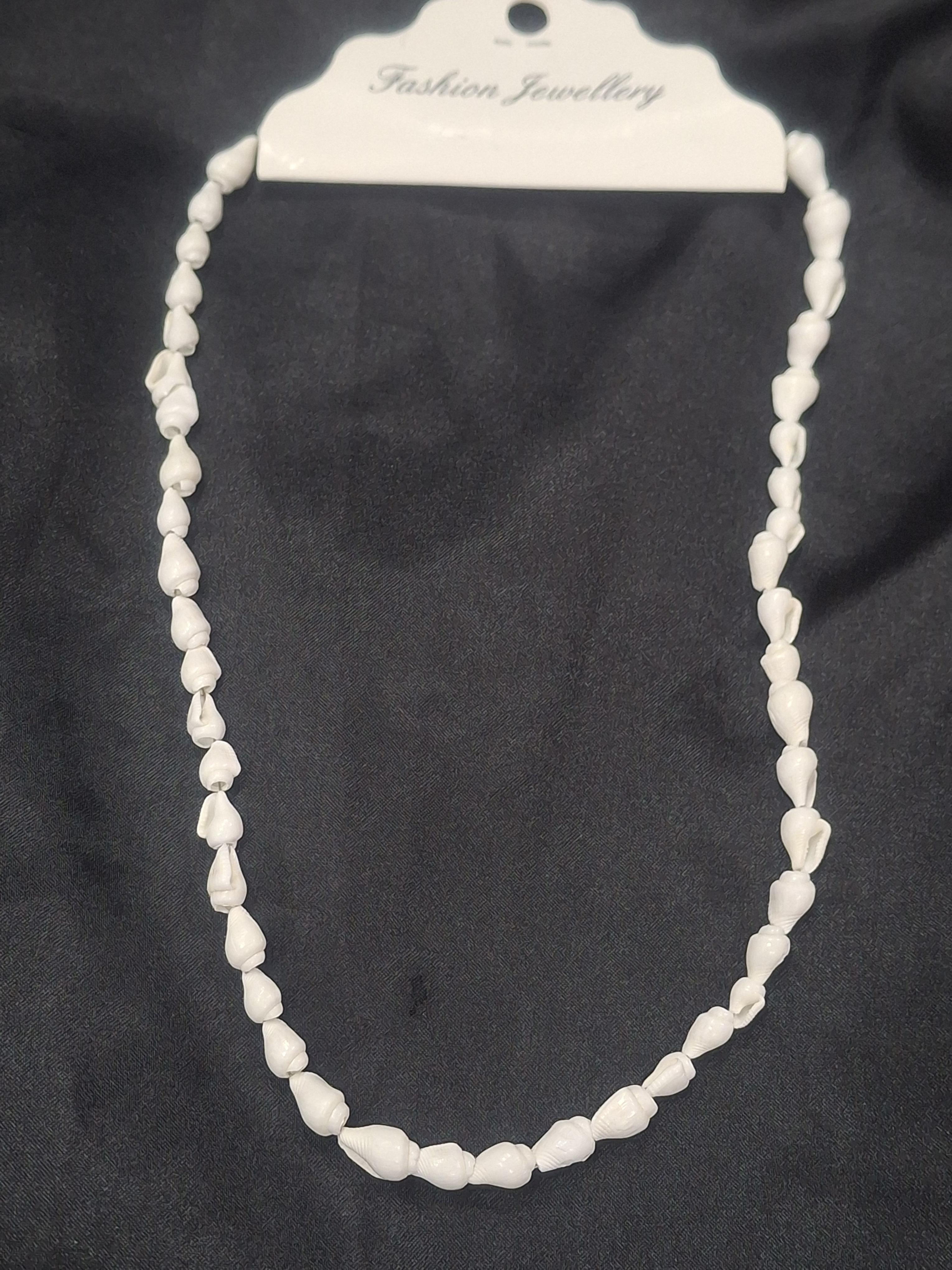 Deniz kabuğu yaz kolyesi