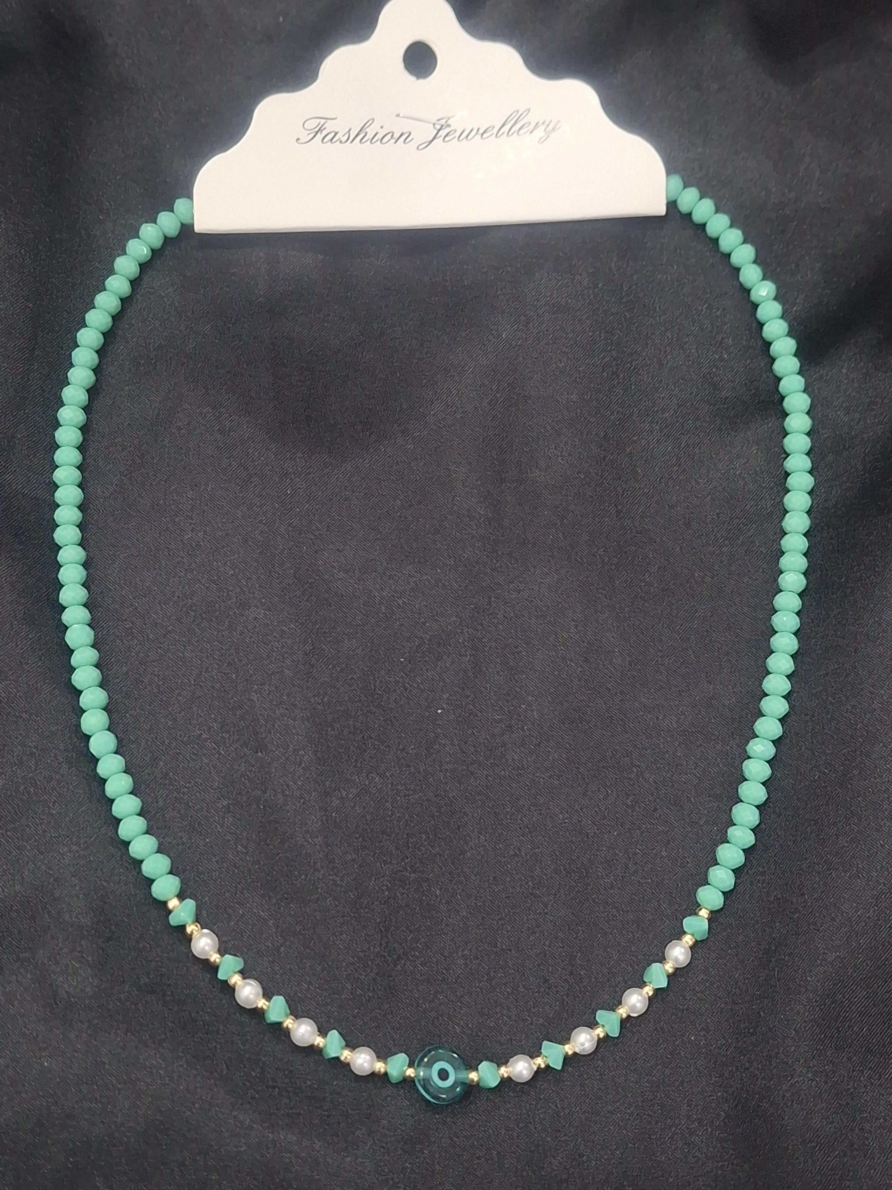 Göz model yeşil boncuk kolye