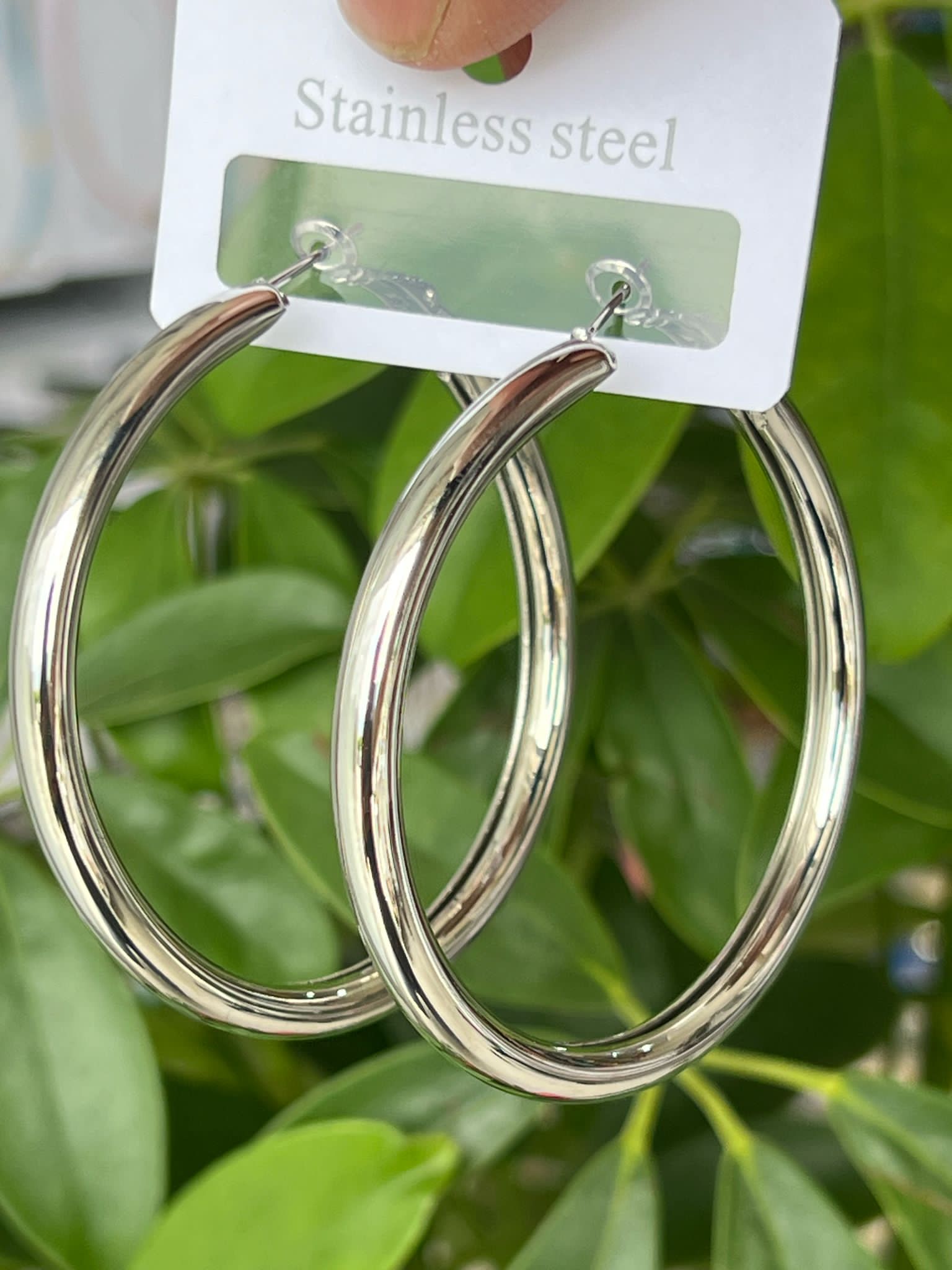 Gümüş renk boru model çelik halka küpe