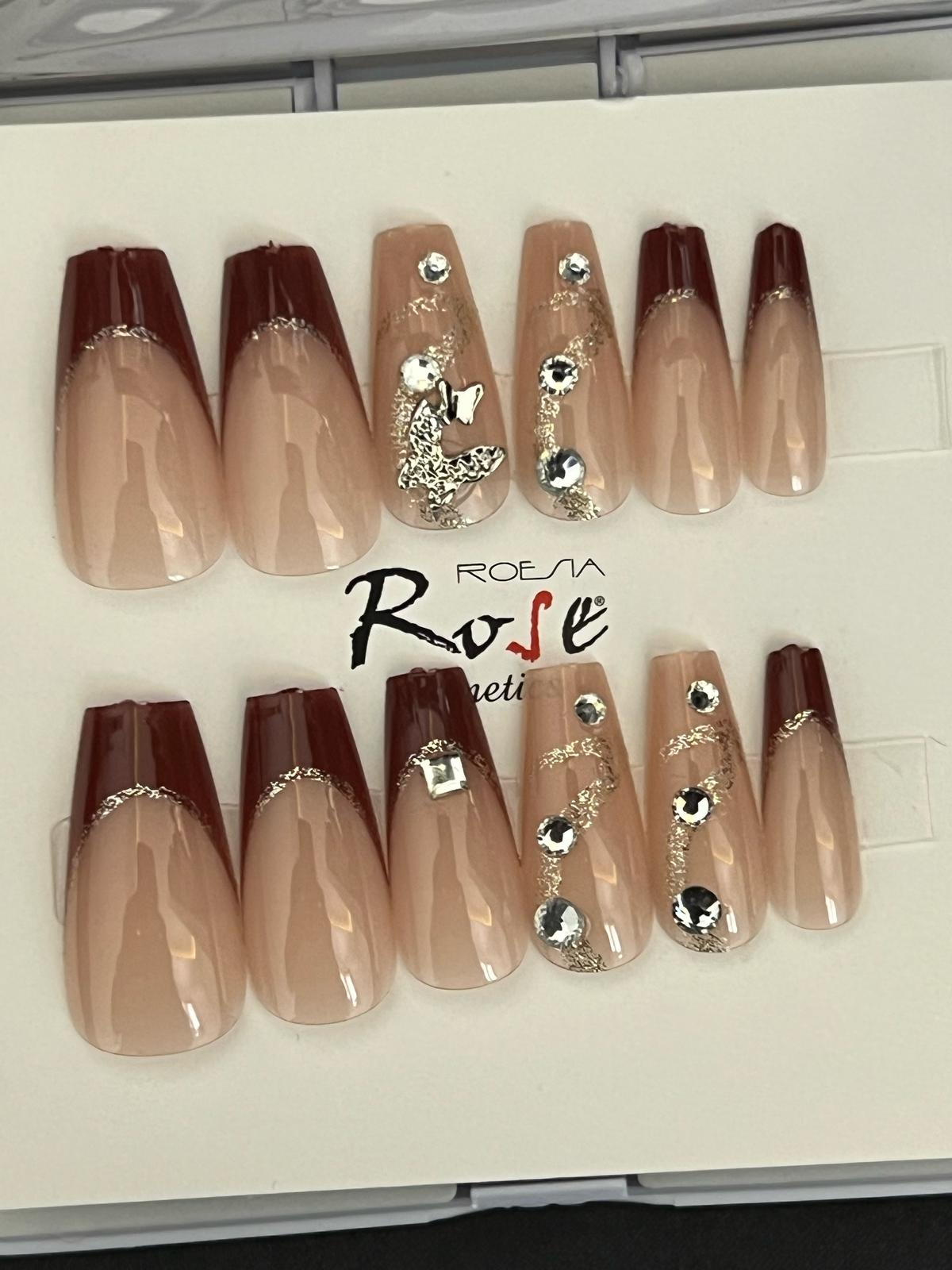 Kelebekli ve taşlı frenç model takma tırnak