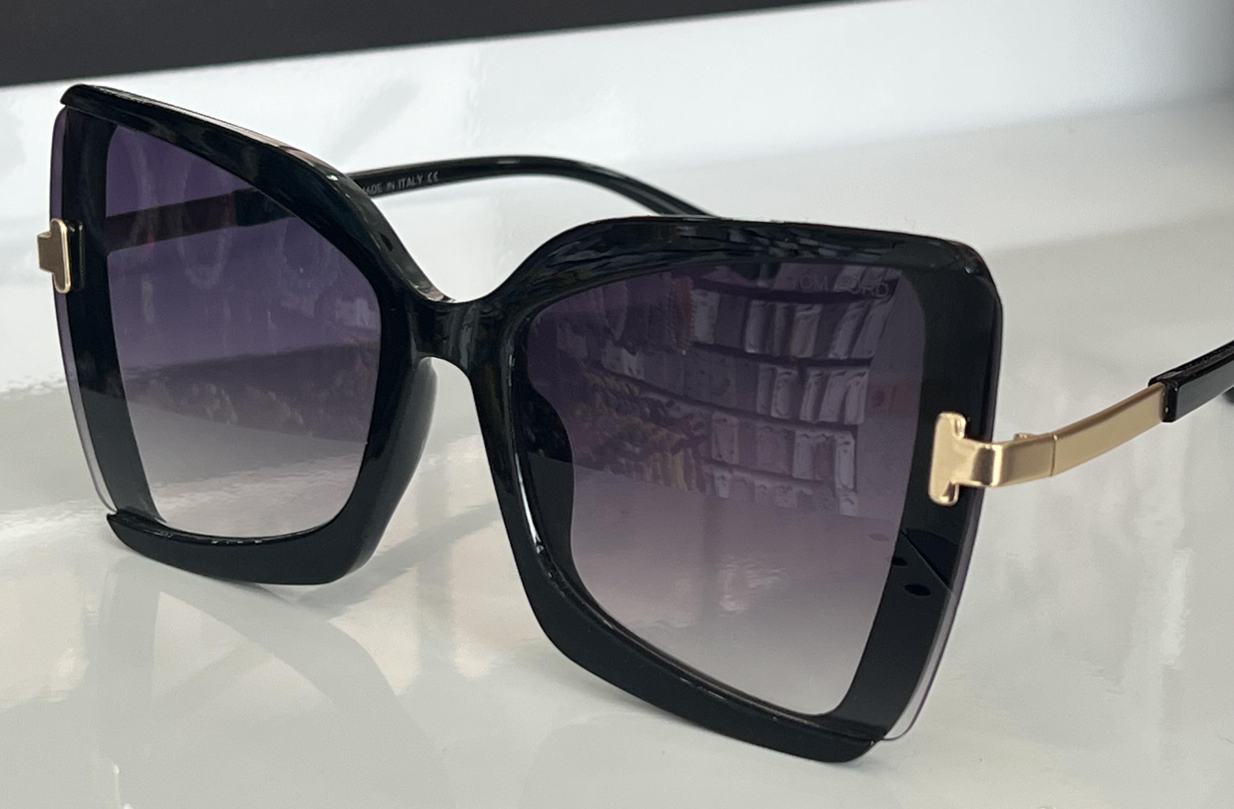 Kadın güneş gözlüğü