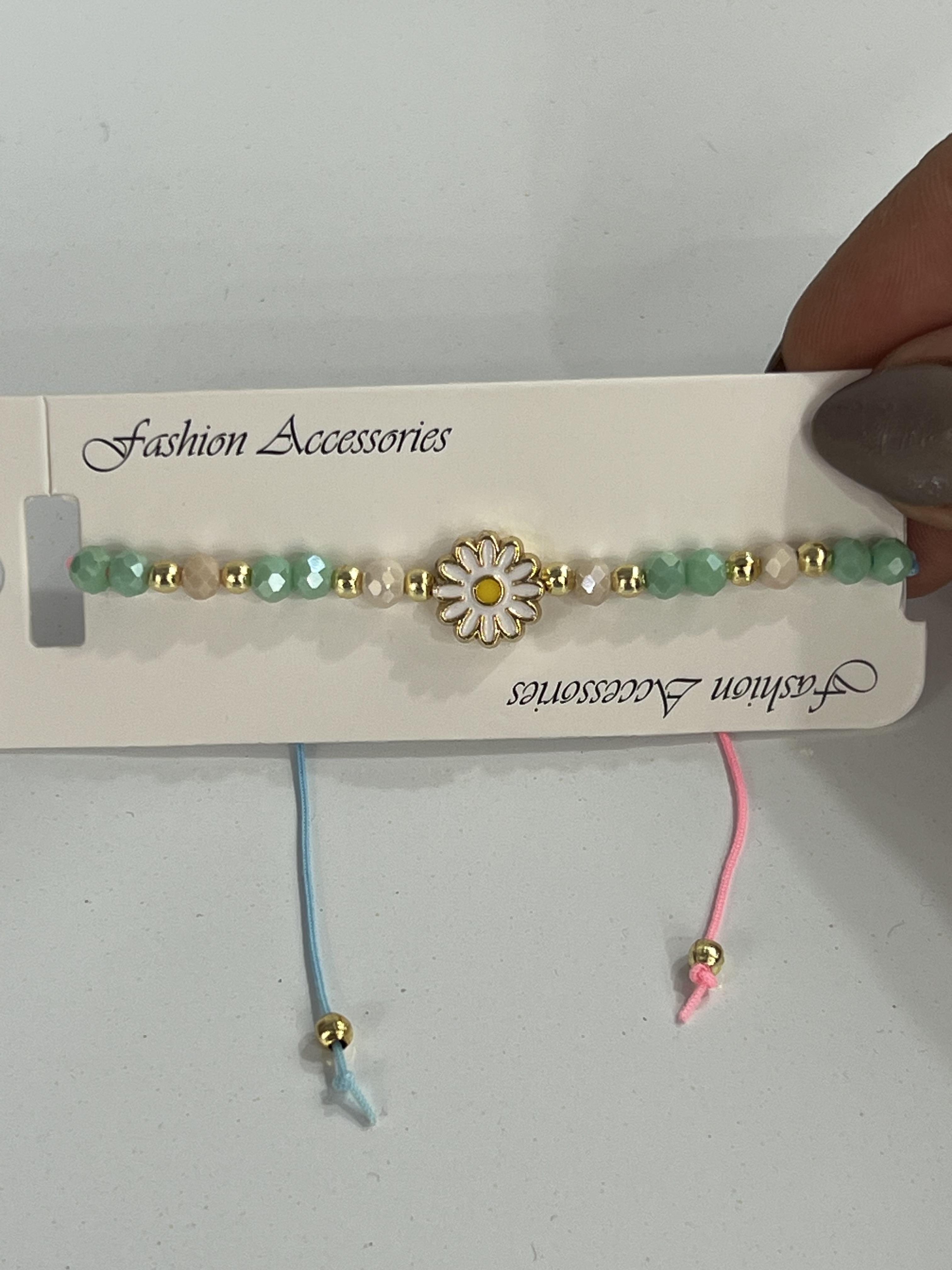 Papatya detay yeşil ve beyaz boncuklu bileklik