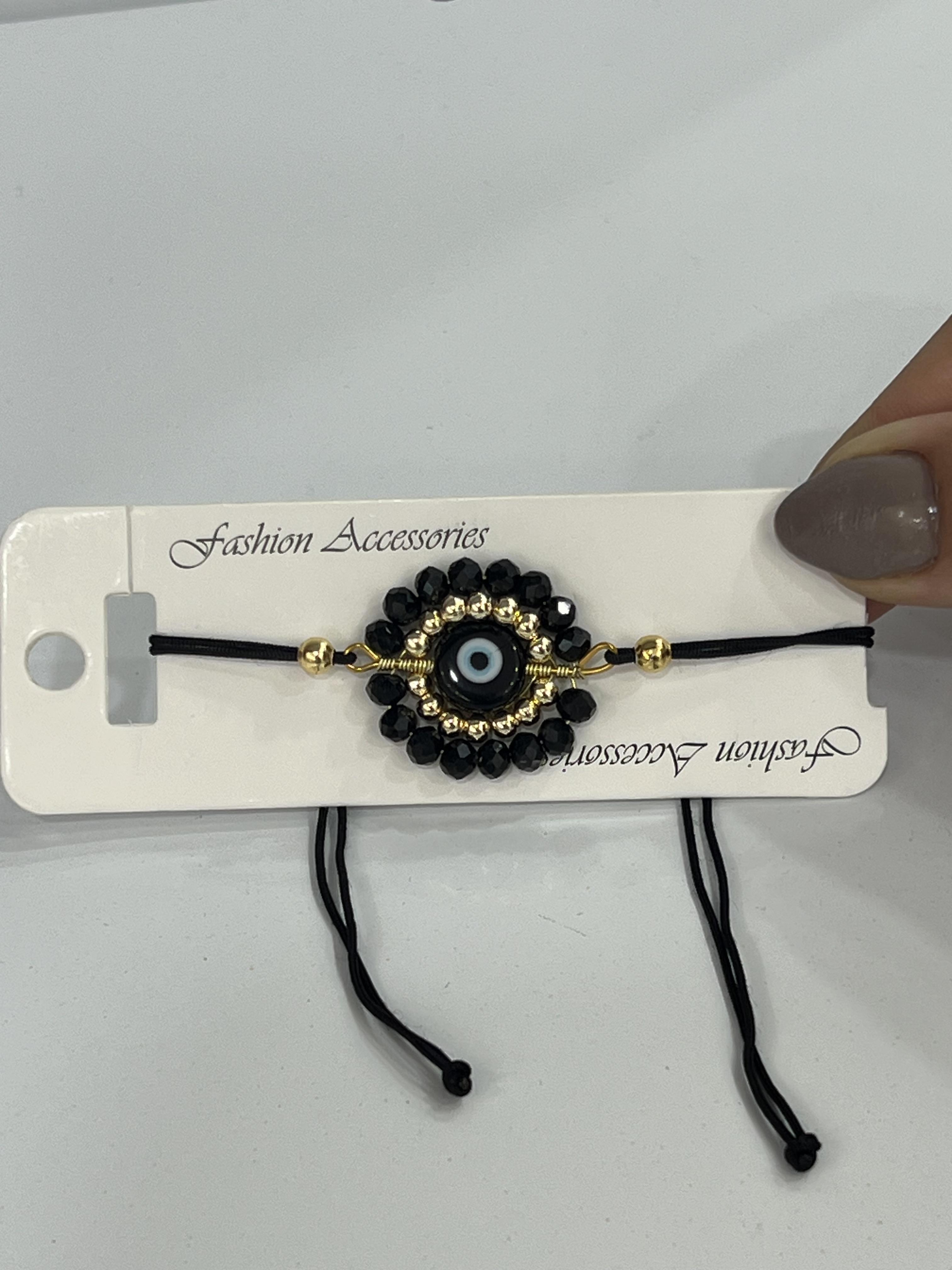 Siyah boncuklu nazarlı göz detay bileklik