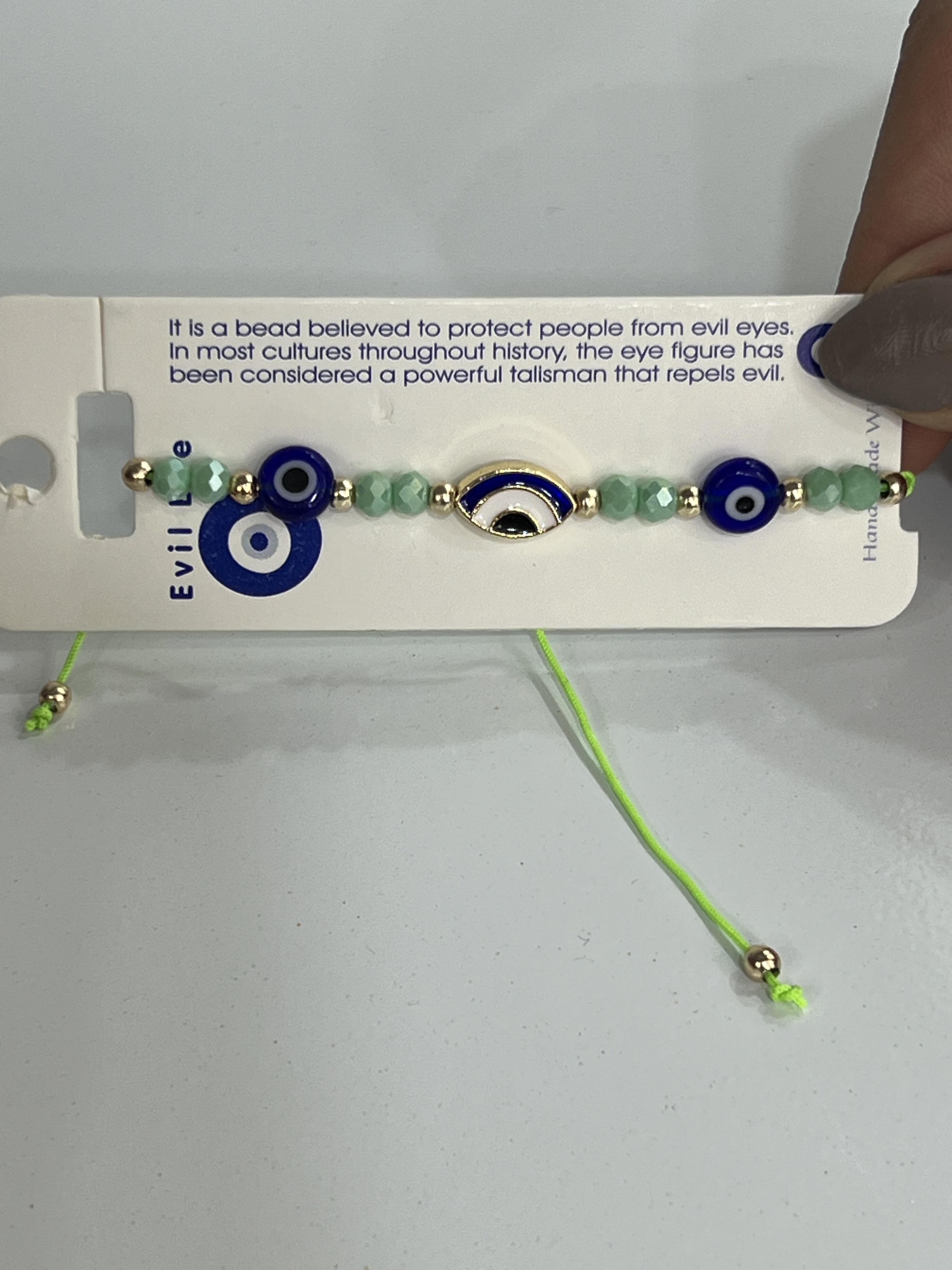 Yeşil boncuklu nazarlı göz detay bileklik