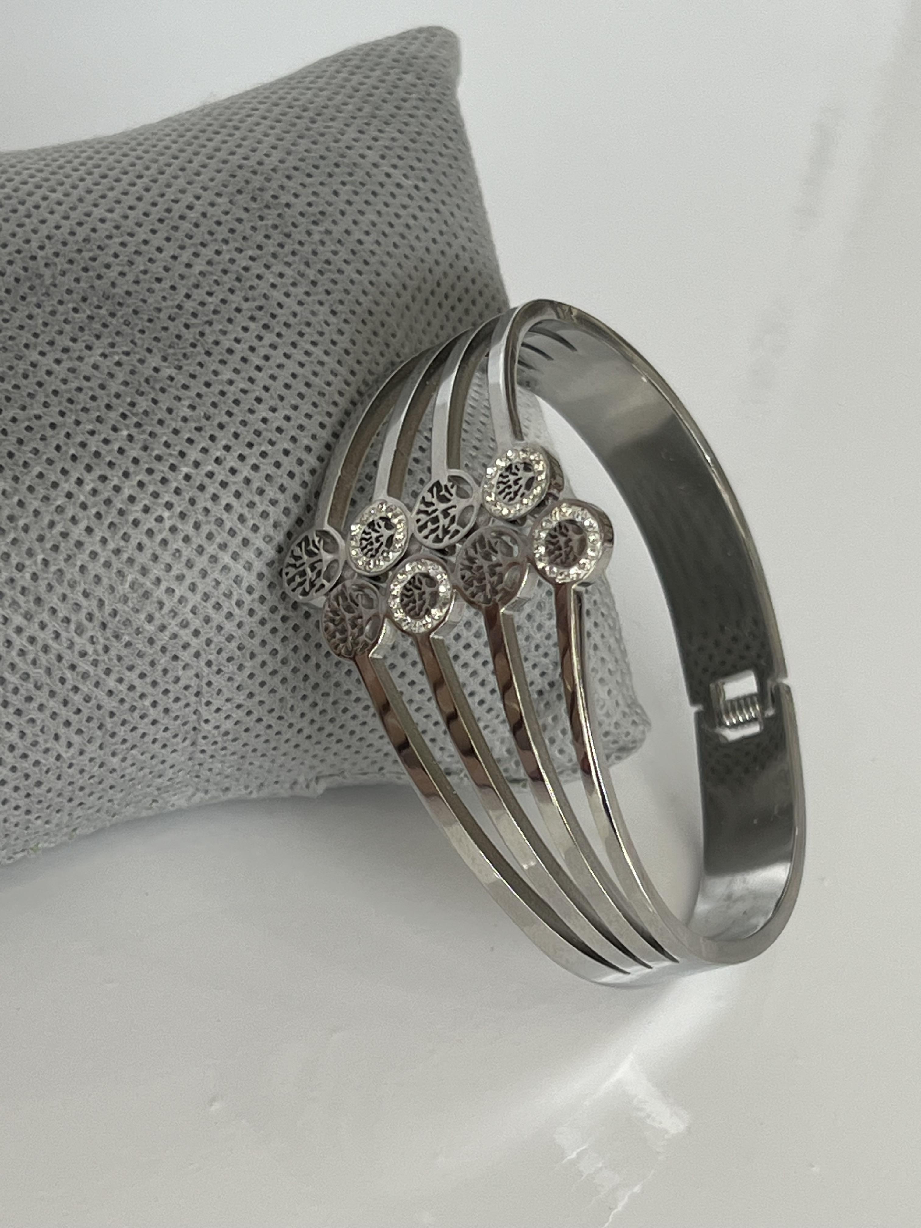 Hayat ağacı model gümüş renk çelik kelepçe