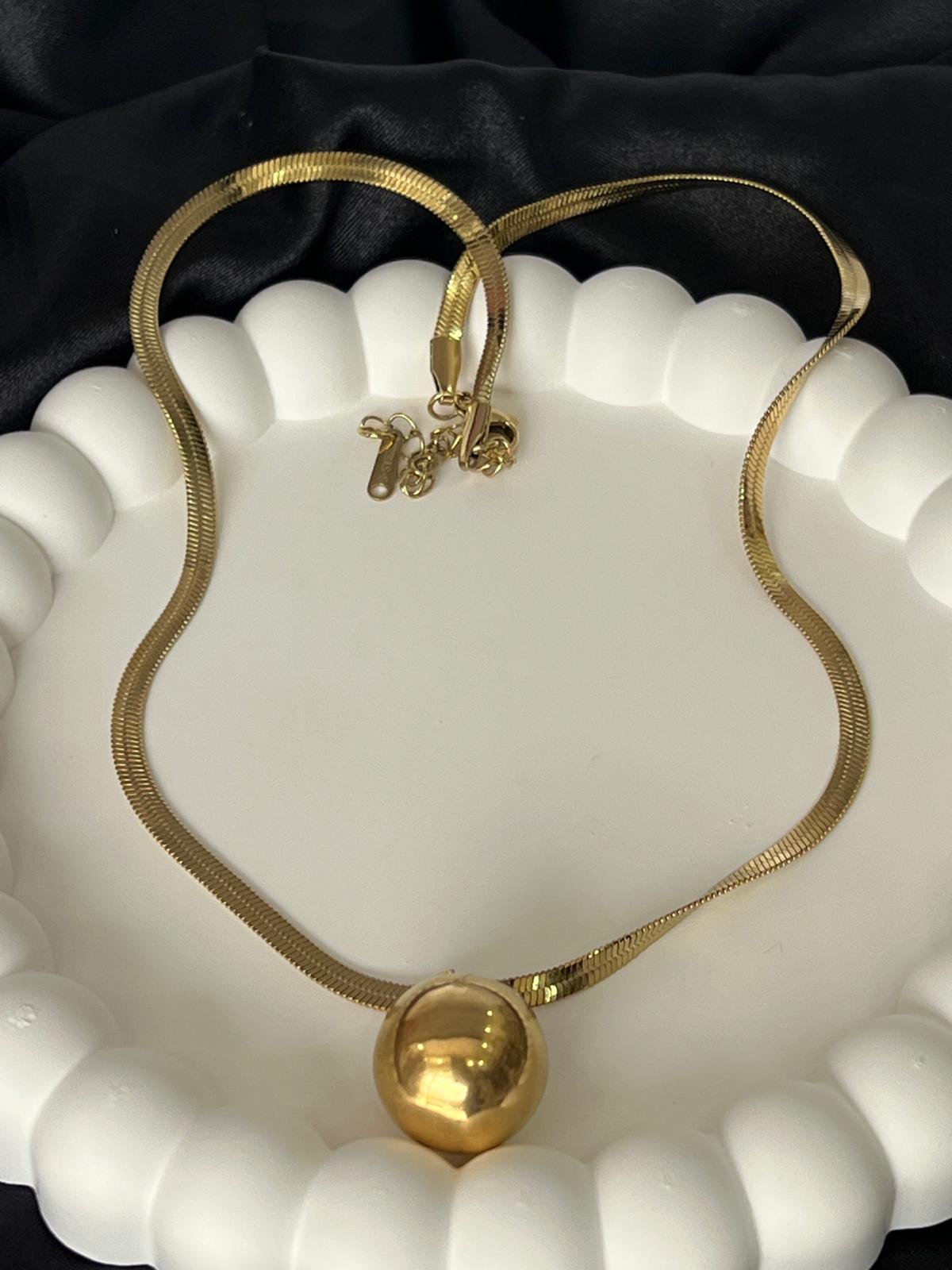 Top model gold çelik kolye