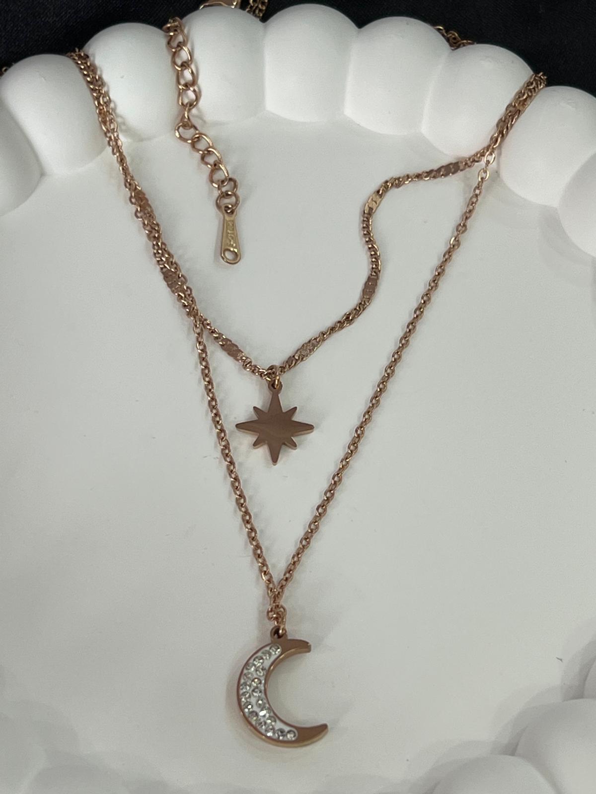Ay ve yıldız detay rosegold çelik kolye