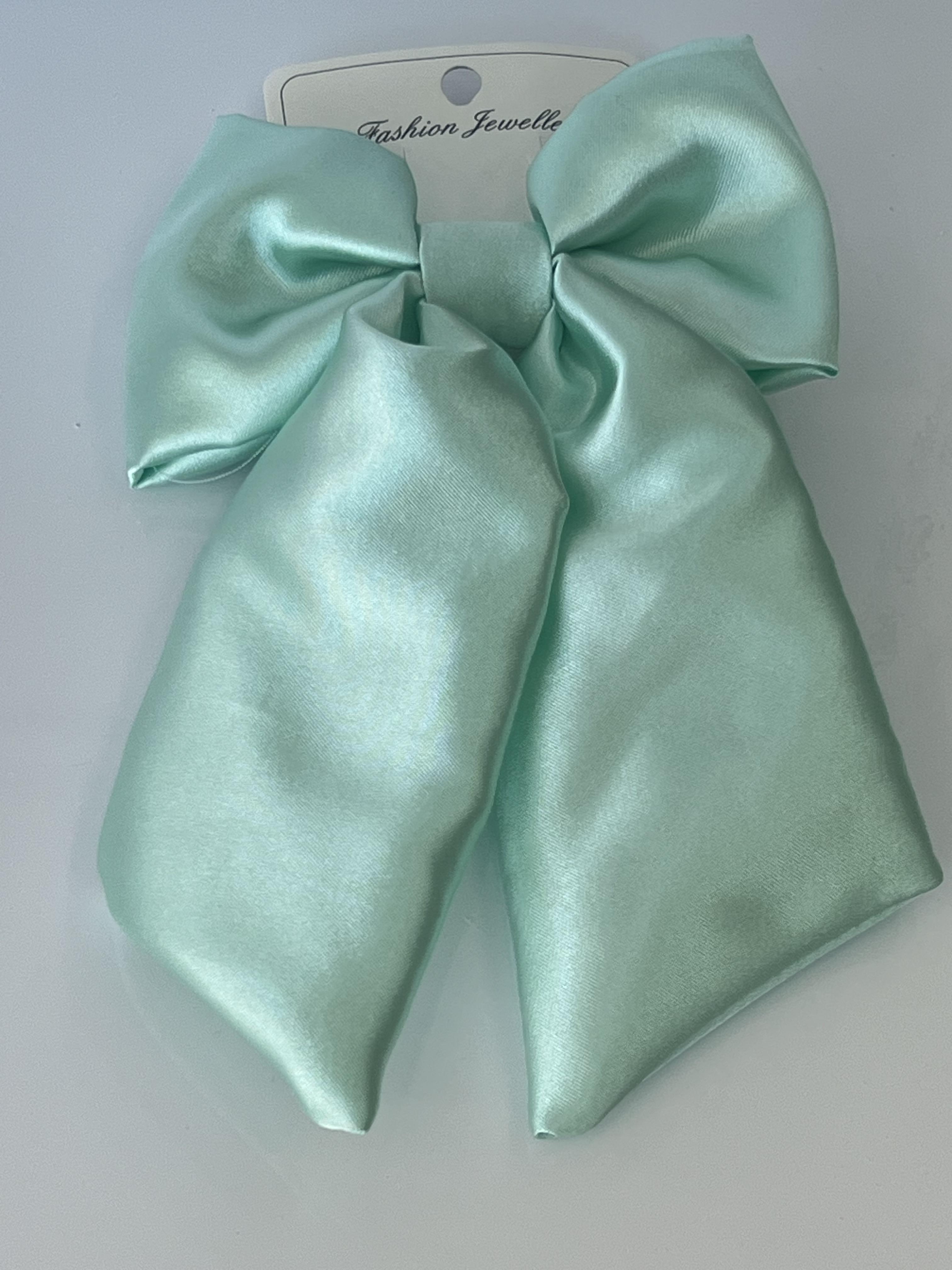 Su yeşili kurdele toka