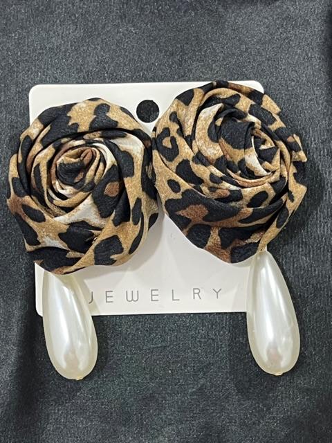 Leopar desen Tasarım küpe