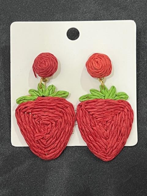 Çilek tasarım küpe