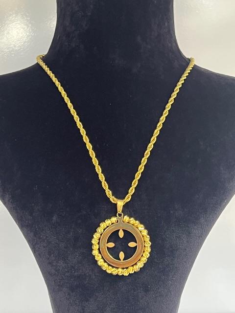 Çeyreklik çelik kolye