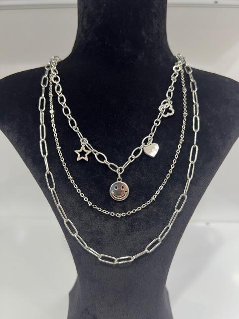 Üçlü çelik kolye