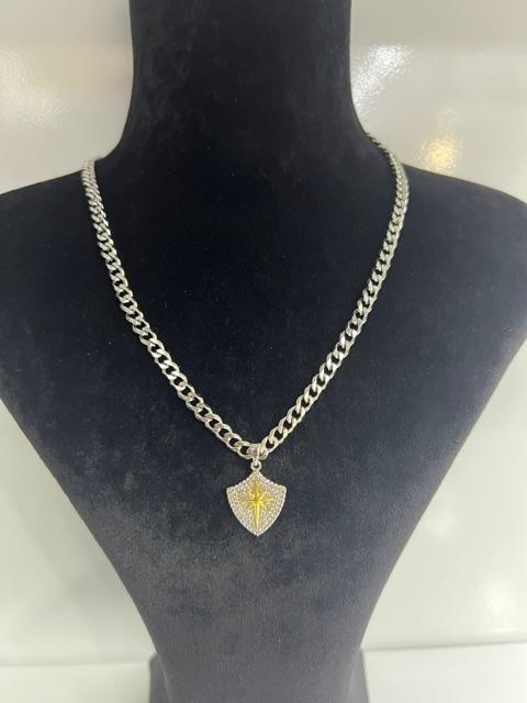 Gümüş Taşlı çelik kolye