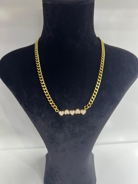 Kalp detay taşlı çelik kolye